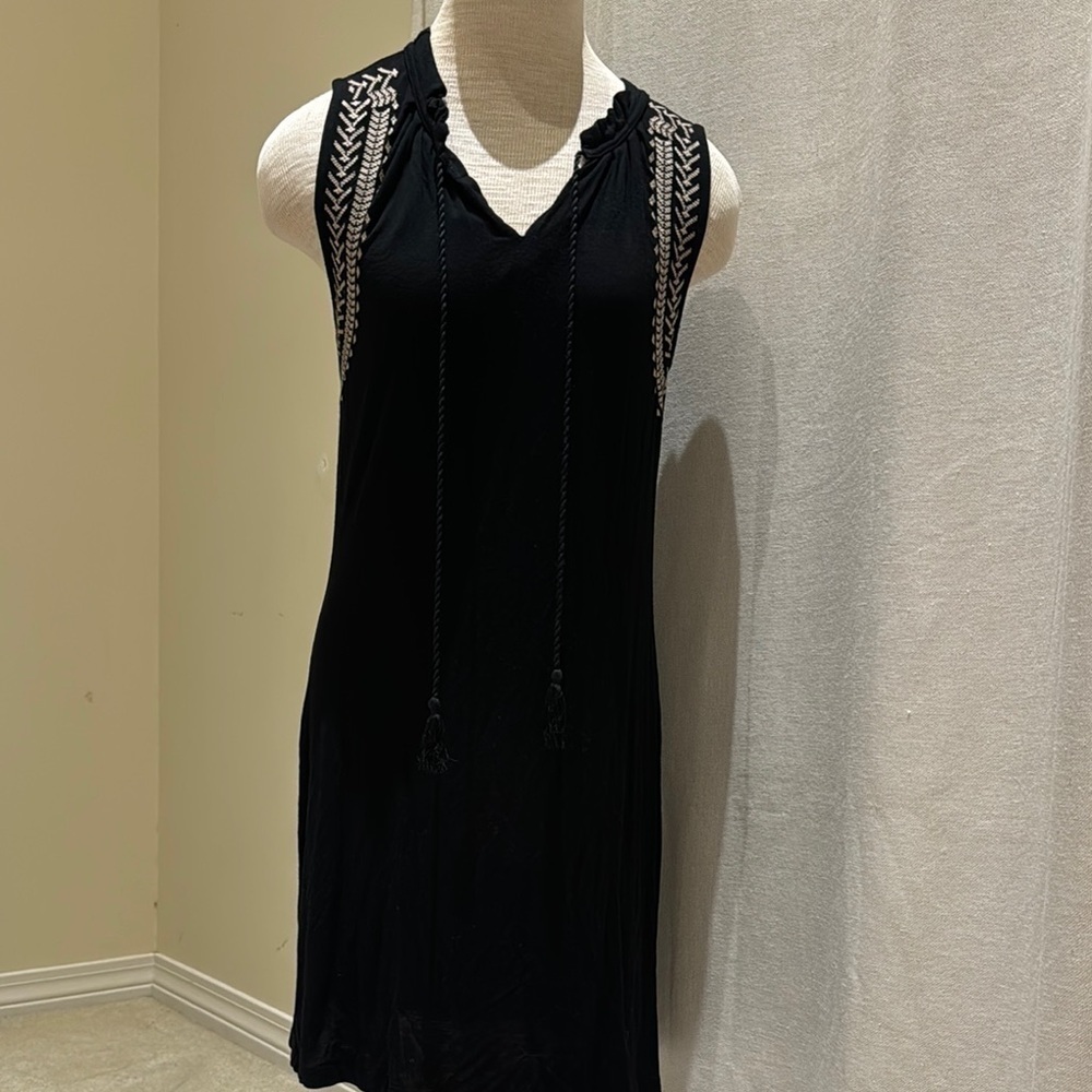 Black Sleeveless Dress with cream Accent stitching